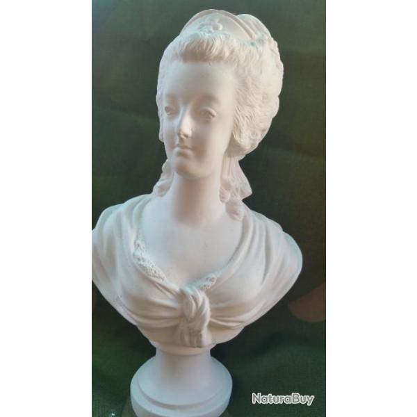 Buste de Marie Antoinette ( Hauteur : 28cm )