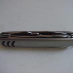 couteau lame pliant avec outils couleur gris métal