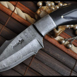 Couteau de chasse Full Tang Damas - Manche en corne de buffle (3)