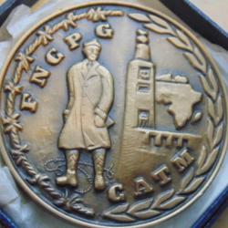 belle médaille commémorative prisonnier guerre bronze diam 51mm+boite Algérie Tunisie Maroc