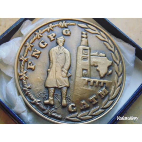 belle mdaille commmorative prisonnier guerre bronze diam 51mm+boite Algrie Tunisie Maroc