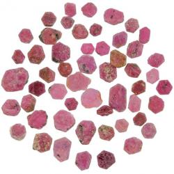 Pierres brutes cristaux rubis roses - 8 à 15 mm - 10 grammes