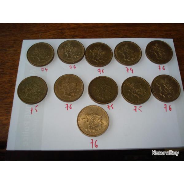 11 anciennes pices de 10 francs assez bon tat.