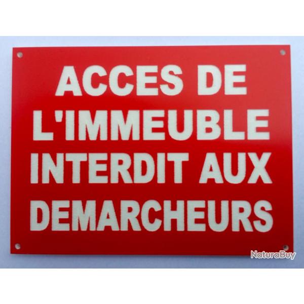 Panneau "ACCES DE L'IMMEUBLE INTERDIT AUX DEMARCHEURS" format 300 x 400 mm fond ROUGE