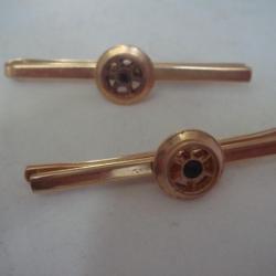 deux ancien pince cravate en plaqué or longueur 5 cm