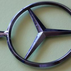 Emblème de capot Mercedes