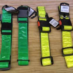 Lot de 4 Colliers (vert+jaune) avec attache rapide + bande réfléchissante L:40mm.