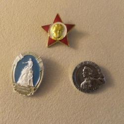 Trois très belles épinglettes soviétiques