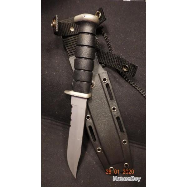 Couteau de chasse avec lame acier 420