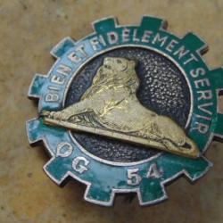 insigne pucelle 54° Cie de Quartier Général, vert foncé, dos grenu argenté, déposé matériel