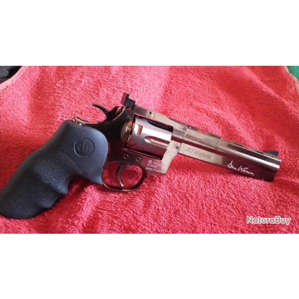 Revolver Dan Wesson 715 6" Grey