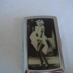 ancienne porte carte  maryline monroe 5 cm x 8,5 cm