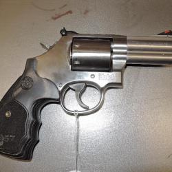 Revolver Smith & Wesson modèle 686 Plus 3-5-7 Series 3" en 38/357 capacitée 7 coups