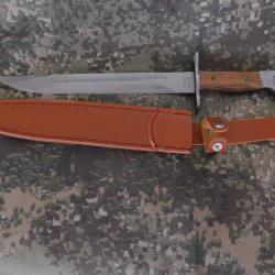 ENCHERE BAIONNETTE DROITE DE 39 CM POUR KALASH AK74 ET AK47 NEUVE AVEC ETUI POUR CEINTURON