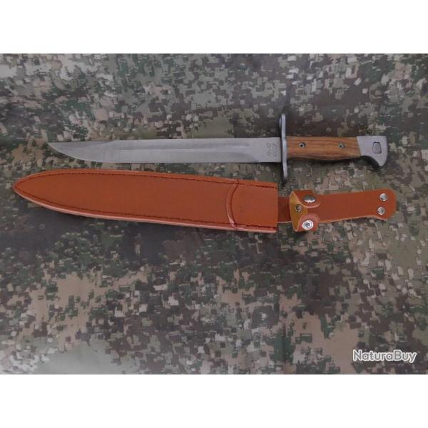 ENCHERE BAIONNETTE DROITE DE 39 CM POUR KALASH AK74 ET AK47 NEUVE AVEC ETUI POUR CEINTURON