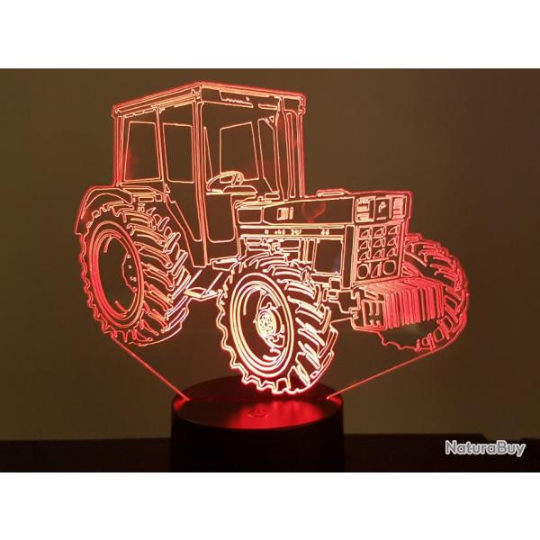LAMPE 3D  leds. Motif: TRACTEUR IH (International Harvester)
