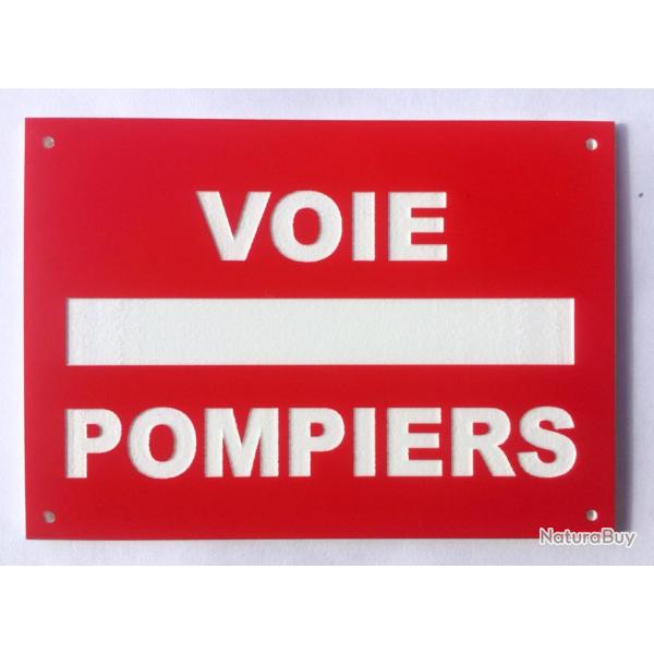 Panneau "VOIE POMPIERS" format 200 x 300 mm fond ROUGE