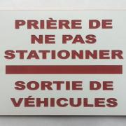 Panneau Signalisation Novap – ‘Prière De Ne Pas Stationner Sortie De Voitures’ – 30 Cm, Clair !
