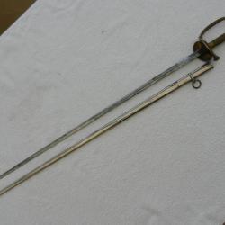épée militaire française avec clavier
