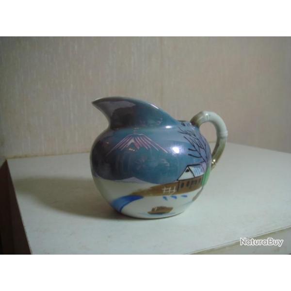 vase ancien petit pot japonais en porcelaine hauteur 7 cm
