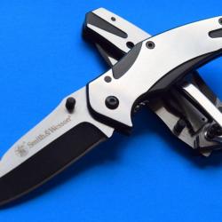 SWCK401 Couteau Smith&Wesson Tactical Stainless Blade Aluminium Handle Framelock Clip