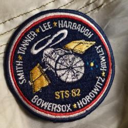 STS 82 patch (vingt deuxième mission navette spaciale DISCOVERY )
