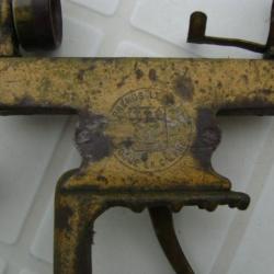 beau  sertisseur CAL 16 mm à broche  rare !  st Étienne