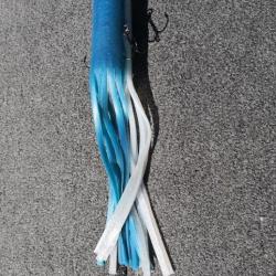 Esox Toy 9'' 10gr Bleu / Argent