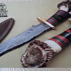Plaque métal représentant un couteau poignard lame Damas