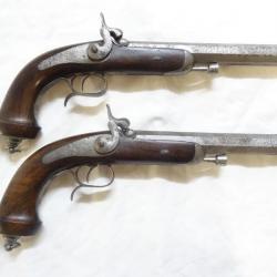 )  coffret de pistolets  de combat d'officiers au modèle 1833 ou de duel ( port gratuit  )