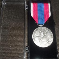 Médaille DEFNAT Défense Nationale ordonnance ARGENT - Armée Franà§aise