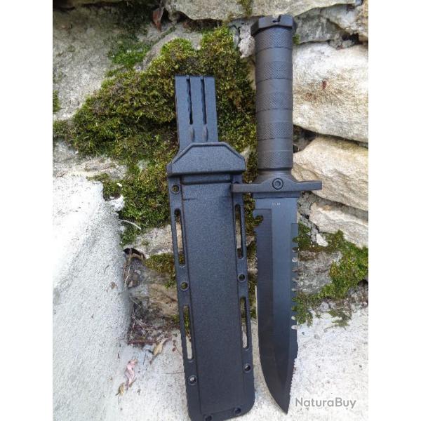 Couteau de Combat Frost Cutlery Xtreme Lame Acier 3Cr13 Manche Abs Etui Plastique Rigide FTX42BG