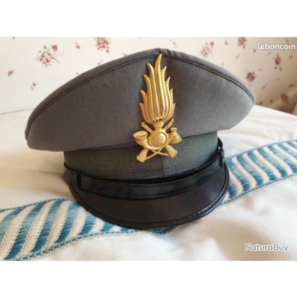 Casquettes de la brigade financire et de carabinier annes 90