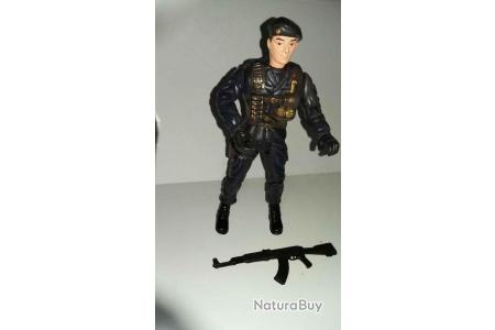 Figurine soldat en tenue et sa mitraillette - Objets divers (6887573)