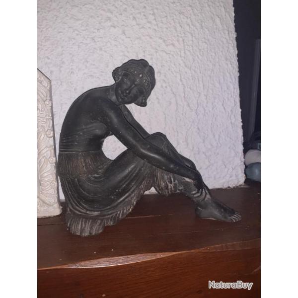 Statue femme art deco