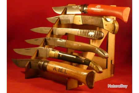 Présentoir chevalet en bois pour 6 couteaux de poche.