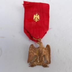 médaille débris de guerre  des vétérans de napoléon ,bon état ,RARE