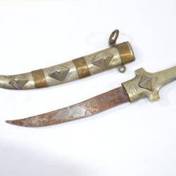 Couteau marocain / Afrique du nord. Maroc. Dague Afrique collection
