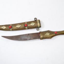 Couteau marocain / Afrique du nord. Maroc. Dague Afrique collection déco. inscrustations