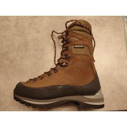 Chaussures Asolo montagne neuves taille 36