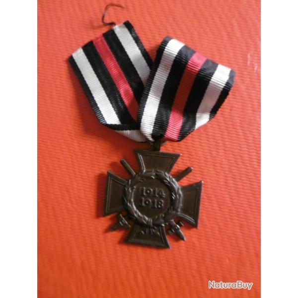 Mdaille avec ruban Croix d'honneur pour les combattants (Ehrenkreuz fr Frontkmpfer)