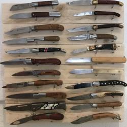 Présentoir bois brut naturel 22 couteaux support métal - création unique