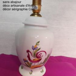 LAMPE   Grand modèle en porcelaine décorée  " le coq "
