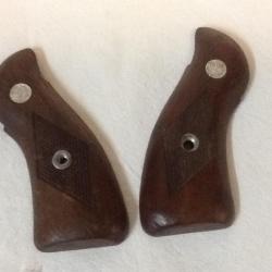 PLAQUETTES DE CROSSE POUR PISTOLET EN BOIS RUGER