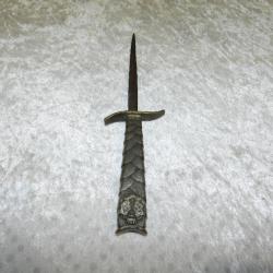 Rare ancien couteau de tranchée Alsace Lorraine en bronze décor écaille dragon WWI / WWII ?