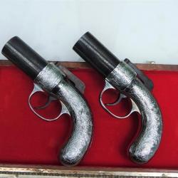 2 poivrières PEPPERBOX de marque ASTRA  (PAYEMENT EN 3X POSSIBLEFAITE MOI LA DEMAN