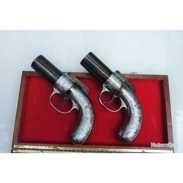 2 poivrires PEPPERBOX de marque ASTRA  (PAYEMENT EN 3X POSSIBLEFAITE)