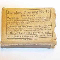 PANSEMENT SMITH AND NEPHEW EMBALLAGE TISSUS KAKI DATEE "JAN / JUNE 1944"