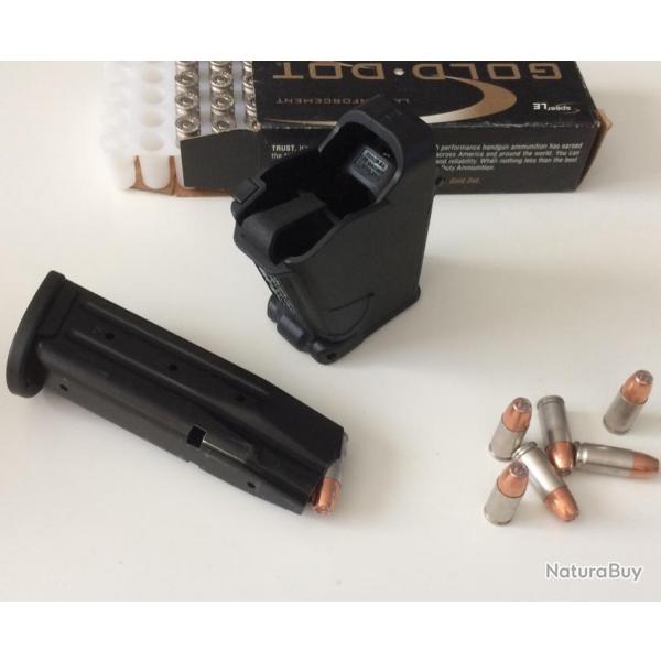 Chargette UpLULA maglula. 9mm au 45ACP occasion. Les munitions ne sont l que pour la dmonstration.
