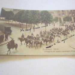 VENDU PAR CUIRASSIER11  CARTE POSTALE COMPAGNIE SPAHIS TRAVERSANT ARRAS GUERRE 1914